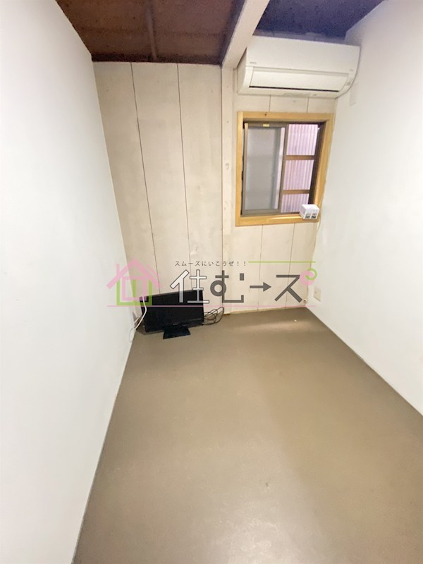 マキシーアパート ベッドルーム