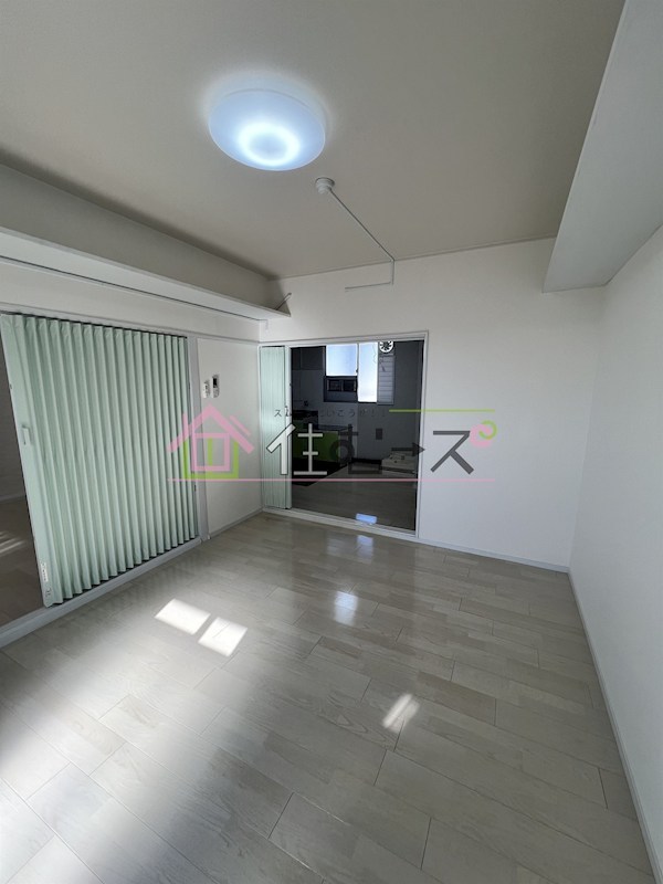 新淀ハイム リビング