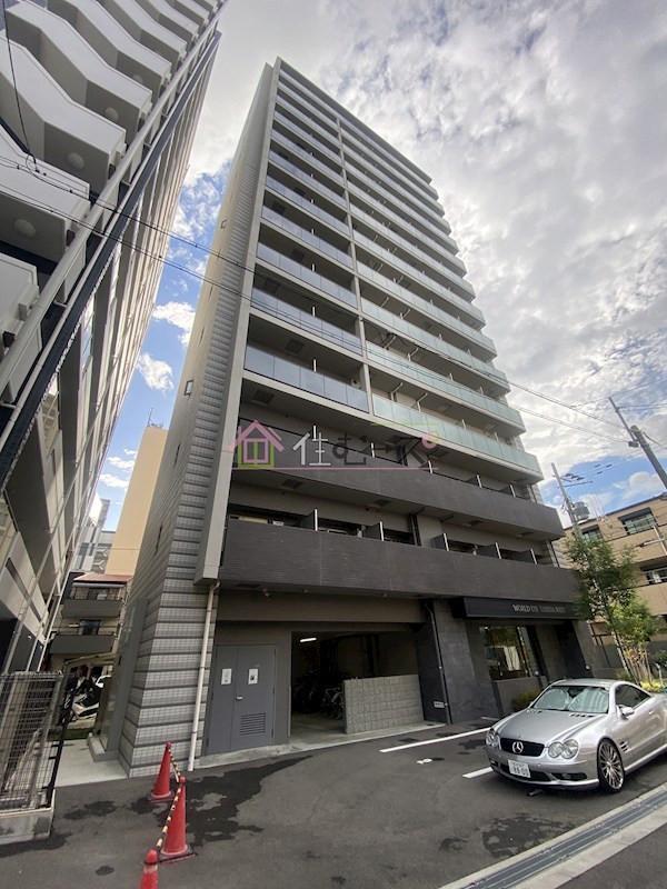 ワールドアイ梅田WEST 外観