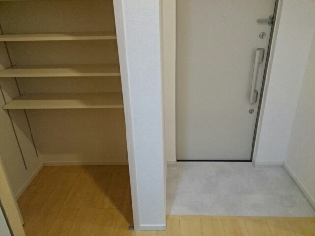 グランディールＦＵＪＩ 玄関