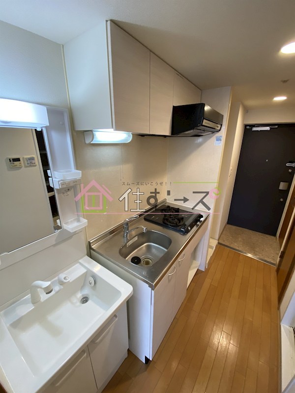 エステムコート新大阪Ⅶステーションプレミアム キッチン