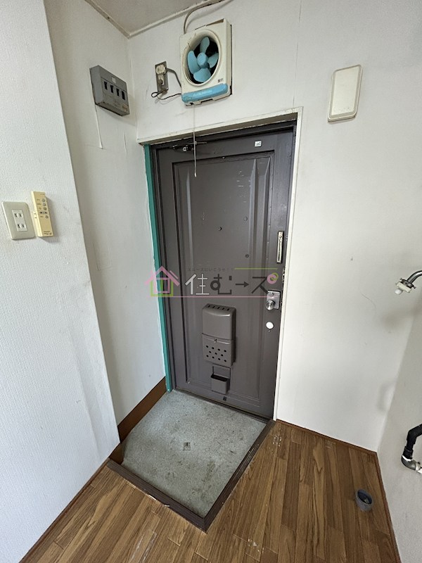 コンラッド深江橋 玄関