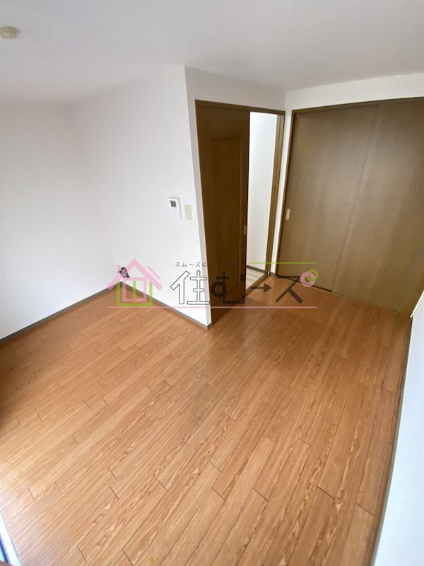 シャトレ下新庄 リビング