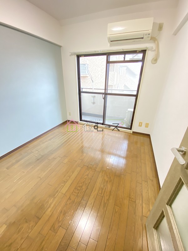 トーカン東淀川キャステール ベッドルーム