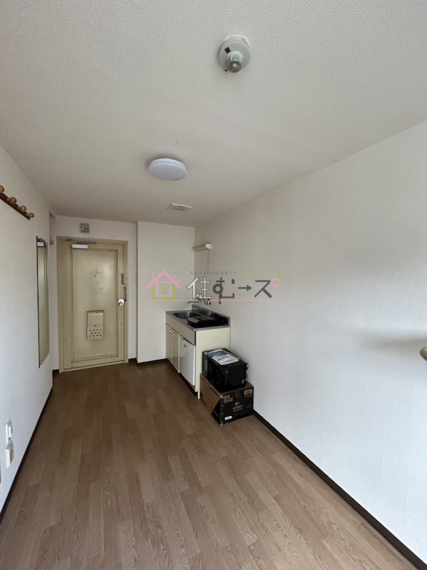 ブルースカイ城東 リビング