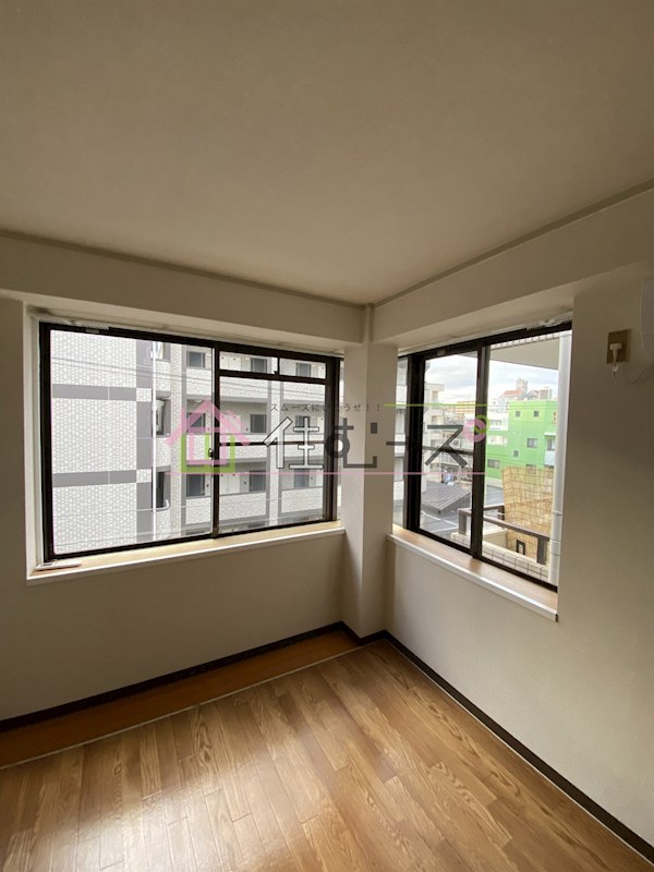 ハイツ小松 ベッドルーム