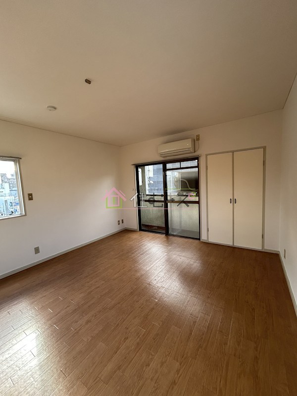 仲ビル  ベッドルーム