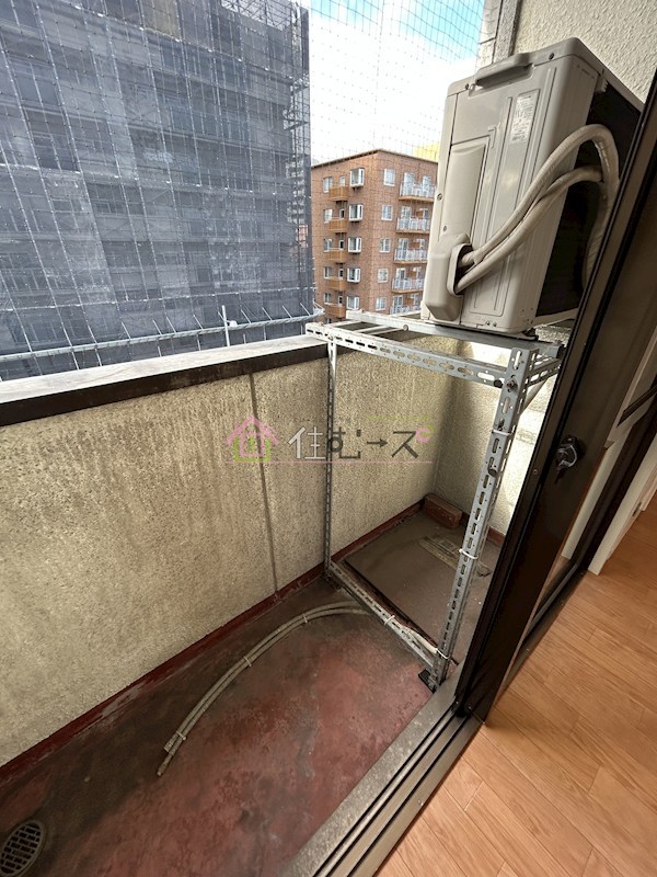 仲ビル  ベランダ