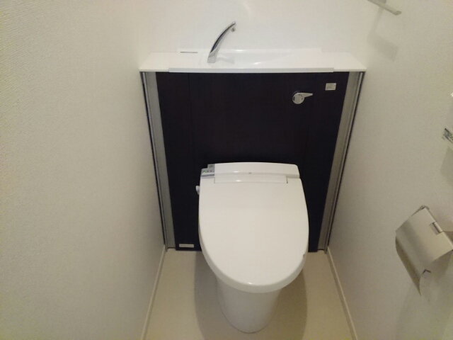 オエステ・コンドミニオ その他1