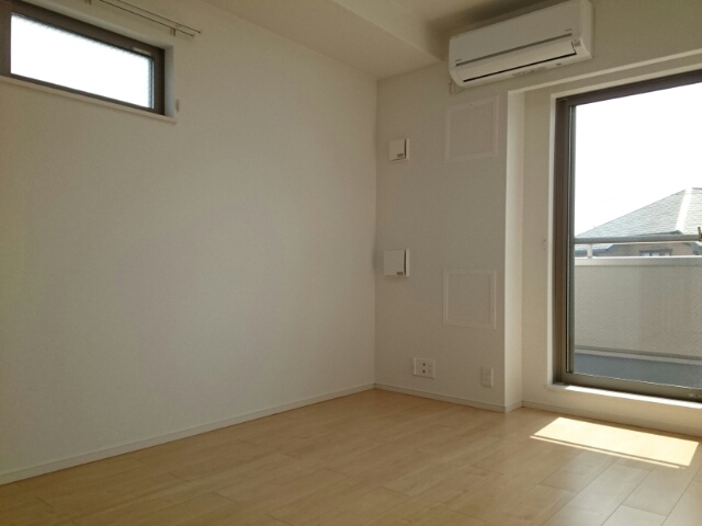 オエステ・コンドミニオ リビング