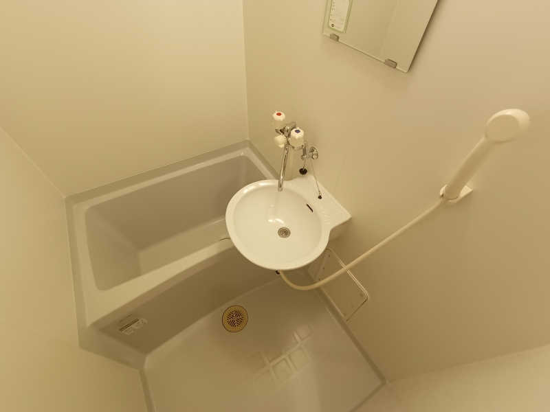 レオパレスフラワリー 風呂画像