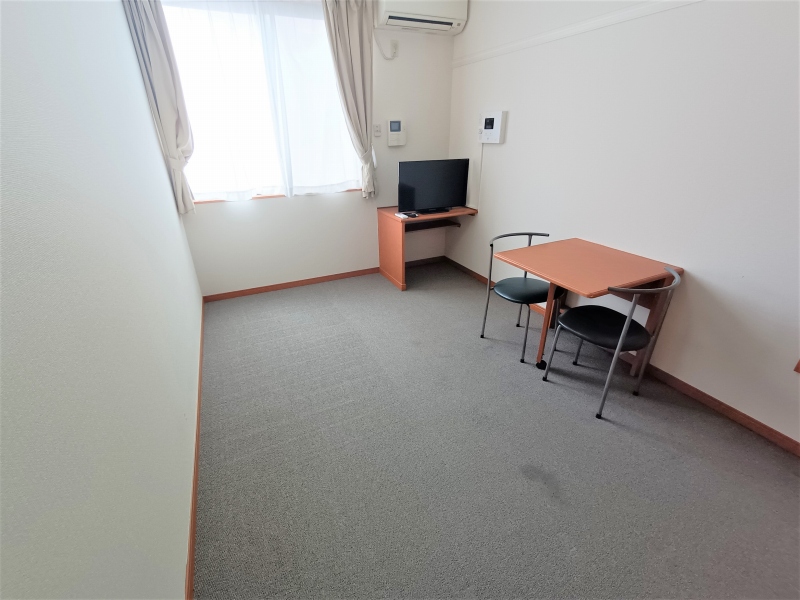 レオパレス太子田 リビング