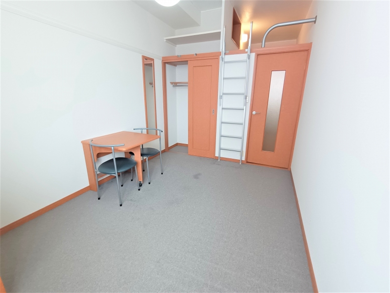 レオパレス太子田 ベッドルーム