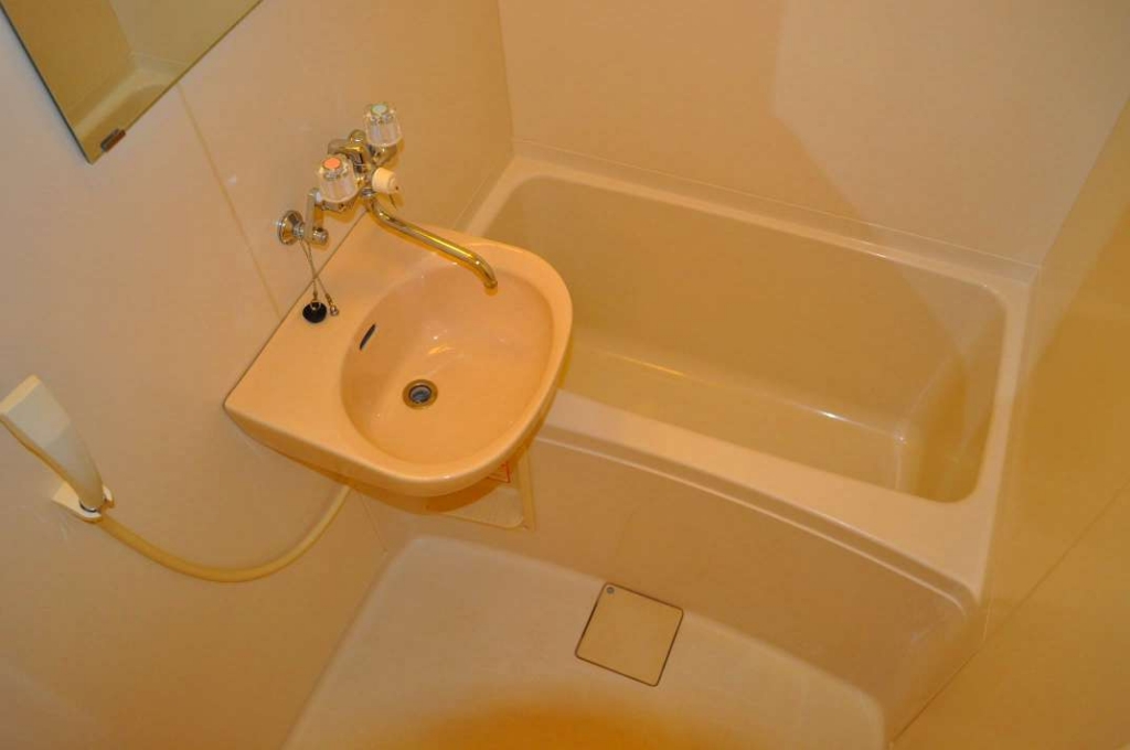 レオパレス花屋敷 風呂画像