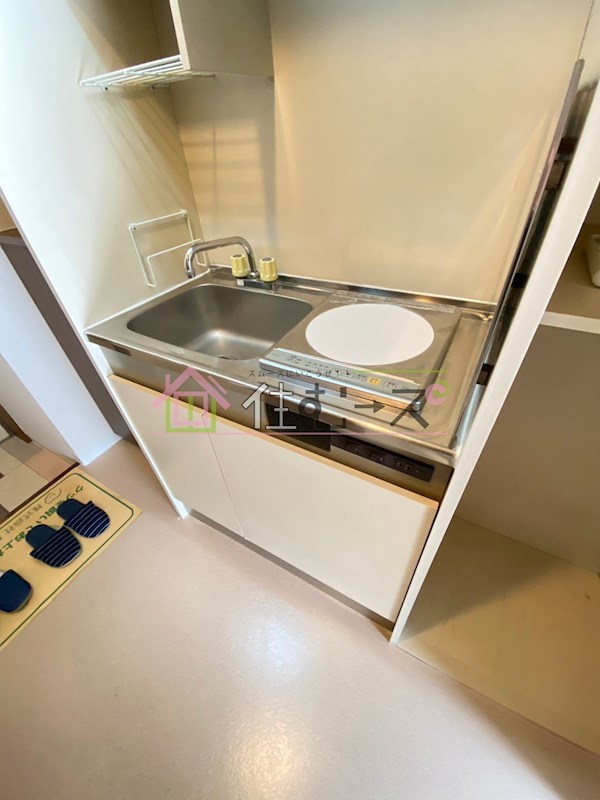 エストゥディオ・アヴァンサル キッチン