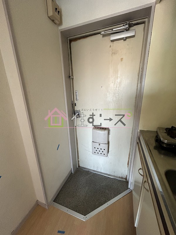 メゾン杉本 玄関