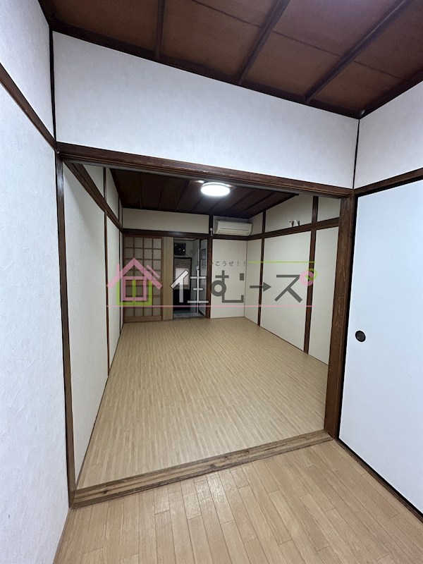 苅田９丁目貸家 リビング