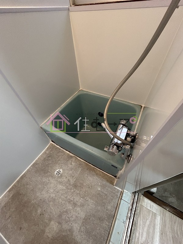 苅田９丁目貸家 風呂画像