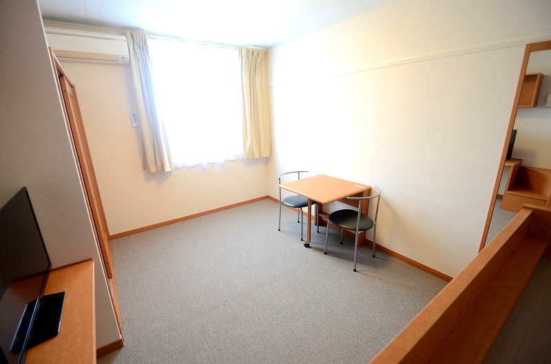 レオパレスフォレストⅡ ベッドルーム