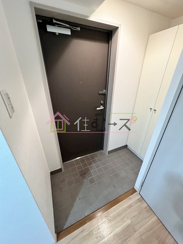 パセオ十三東 玄関