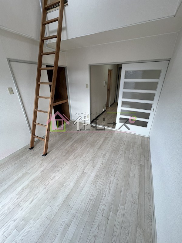 ジュネス西中島 リビング