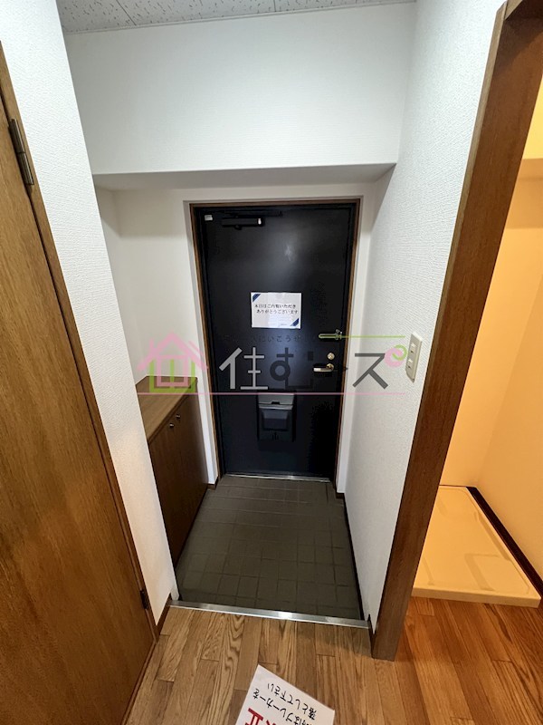 ノルデンハイム新大阪Ⅱ 玄関