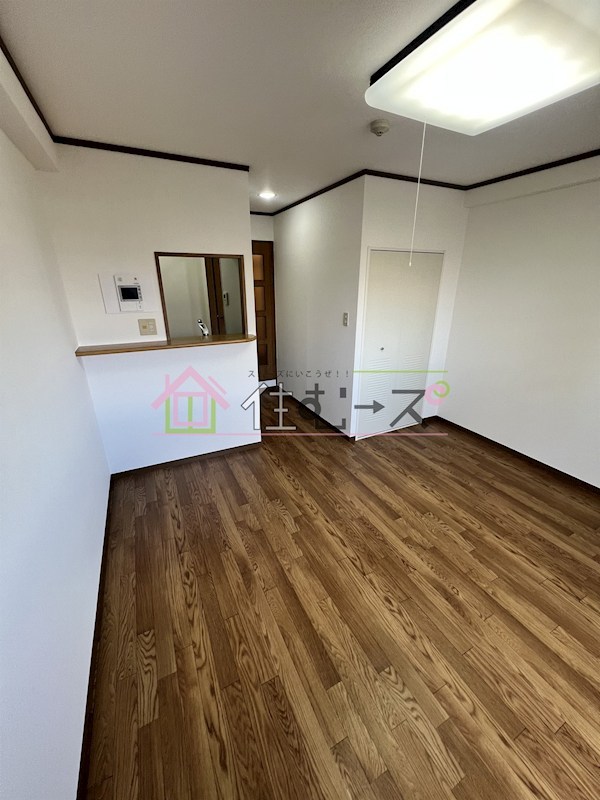 ノルデンハイム新大阪Ⅱ リビング