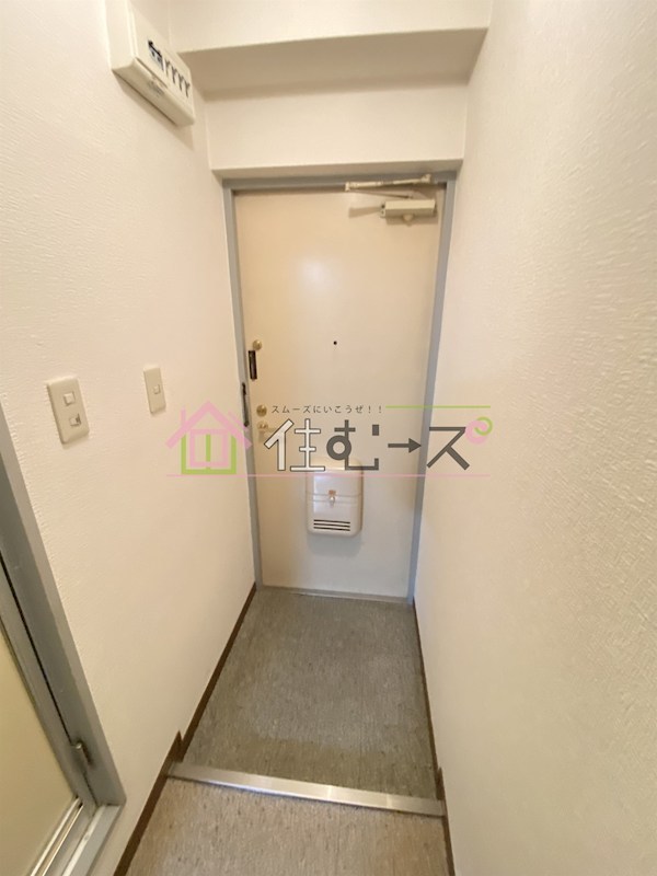 ビルシャナ長居 玄関