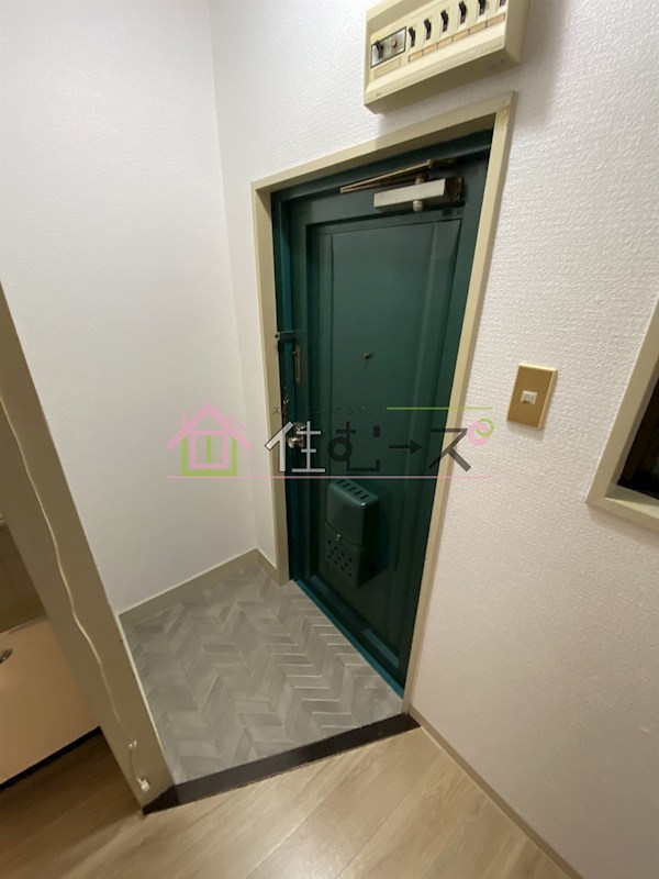 シャネルコーポ 玄関