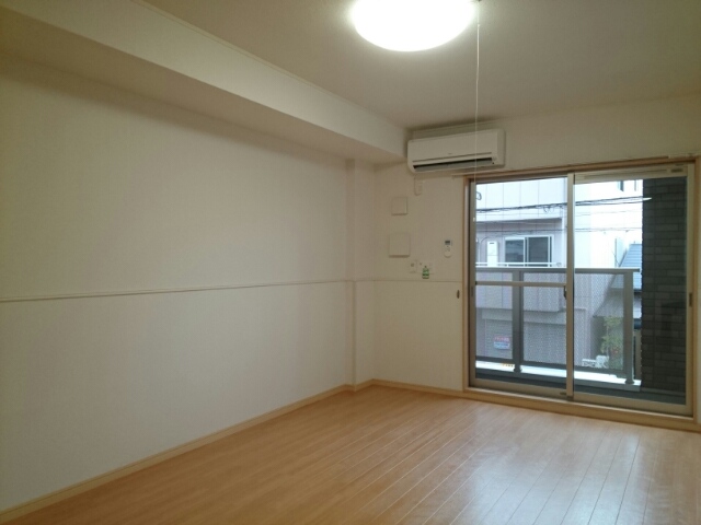 サル　ドゥ　セジュールⅡ リビング