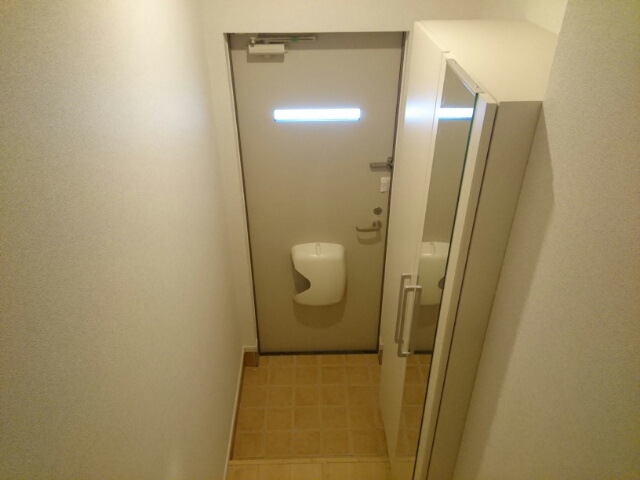 辻野タウンハイツ 玄関