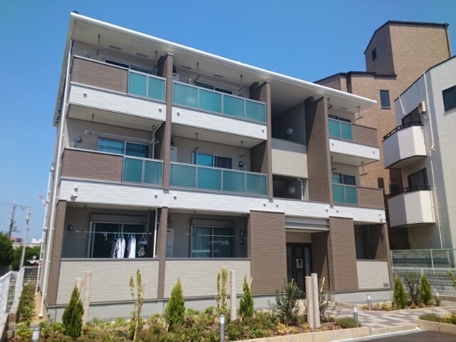 ロンガ　ヴィータ和泉 外観