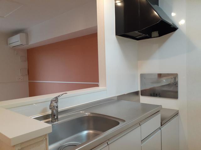 リバーサイド　レジデンス　ＴＵ キッチン