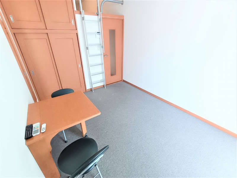 レオパレスサン・ビレッジⅠ ベッドルーム