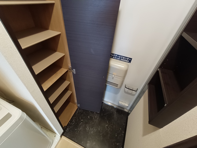 レオネクストハピネス 玄関