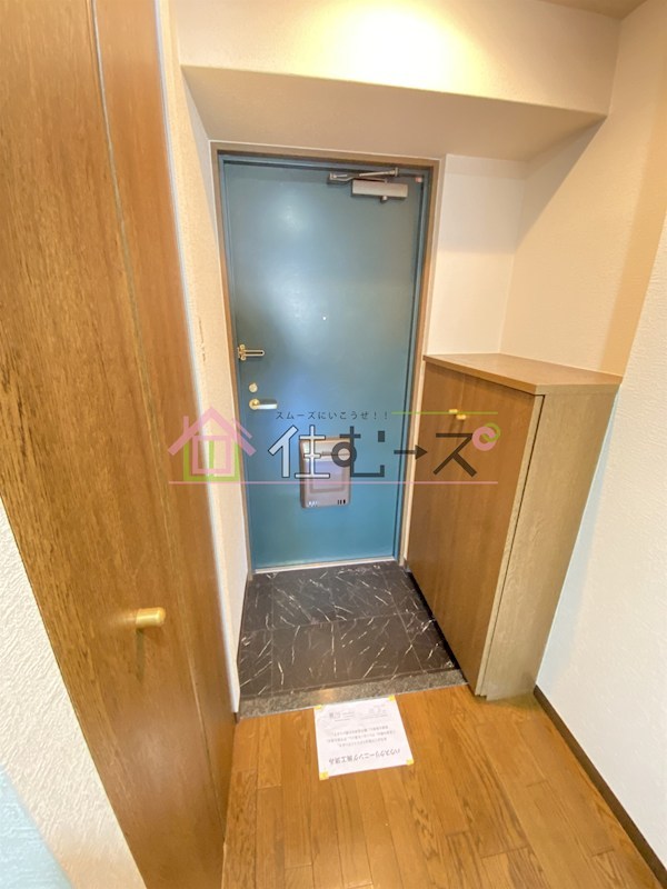 ユニーブル靭公園 玄関