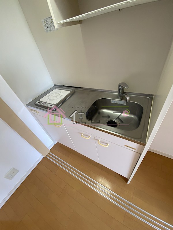 ジュネーゼグラン上本町 キッチン