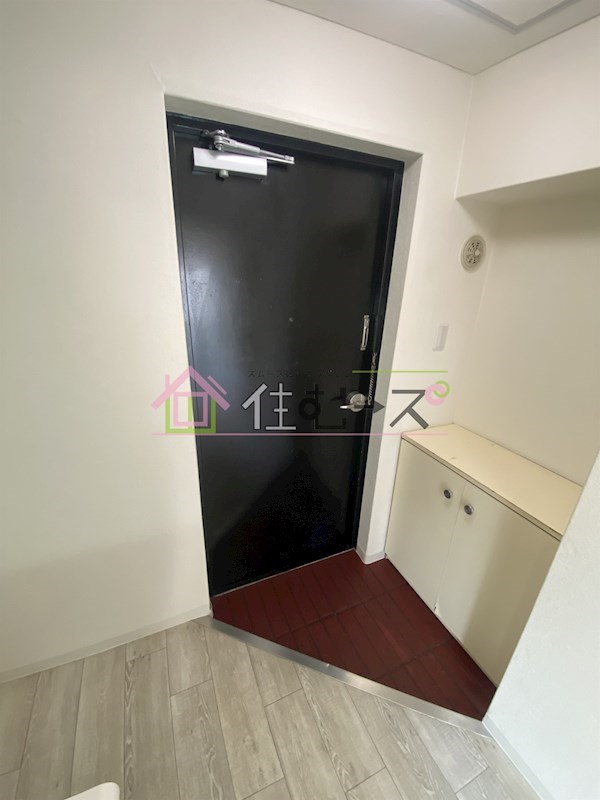 ハイグレード谷五 玄関