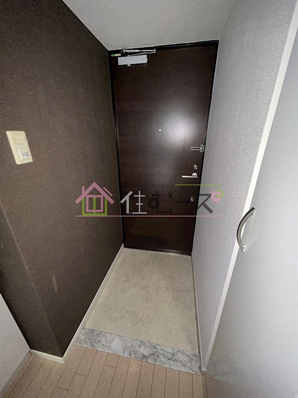 プロシード大阪梅田ポーション 玄関