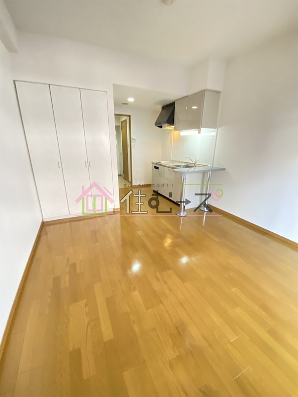 アスリート本町西 リビング