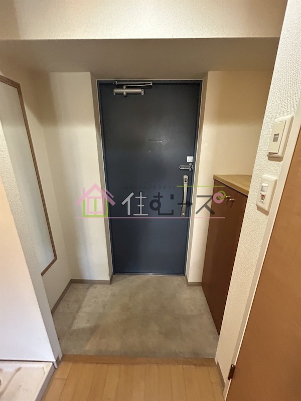 エスリード新梅田 玄関