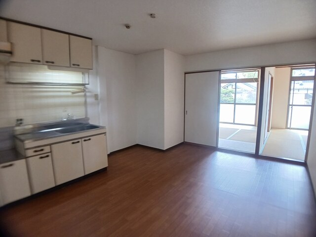 ヴィルフォーレミチハタ リビング