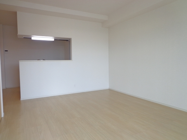 アルンドーインディカ　茨木 リビング