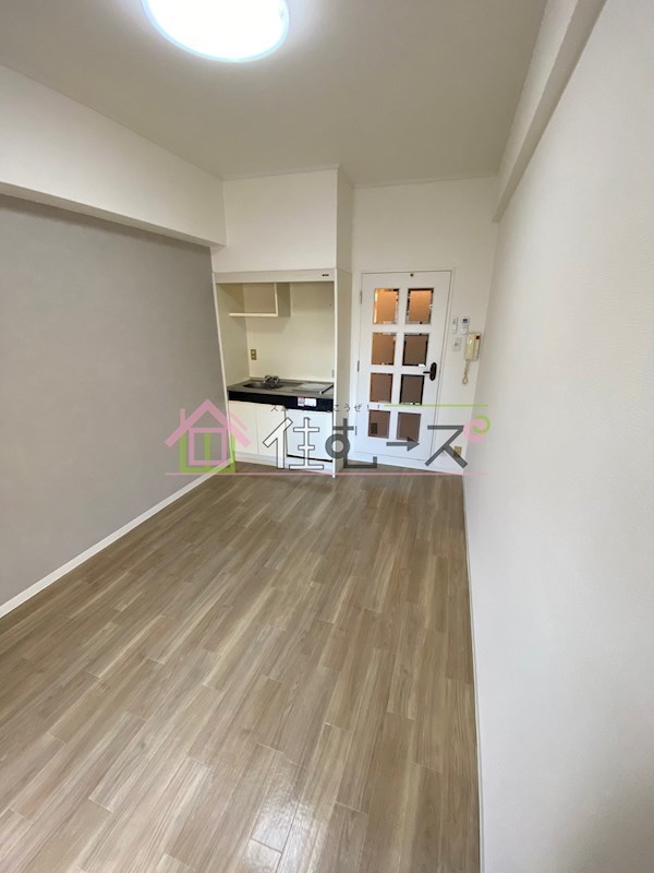 シャルムメゾン都島内代 リビング