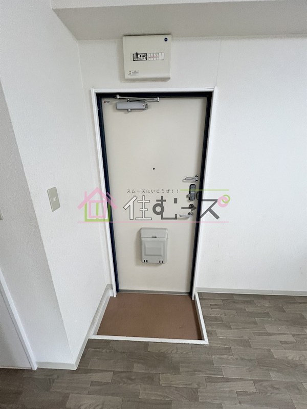 ロイヤルハイム新深江 玄関