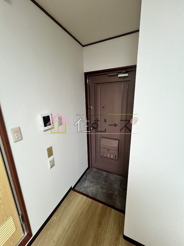 ファースト田島 玄関