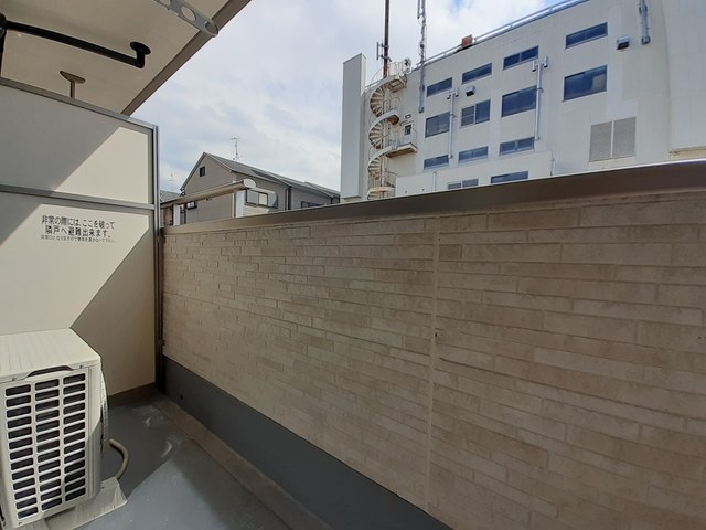 Ｇ－ＳＱＵＡＲＥ ベランダ