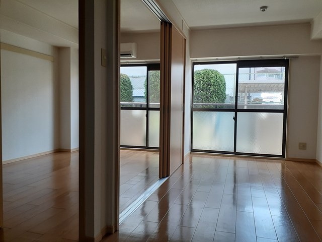 ラ・プルミエール その他1