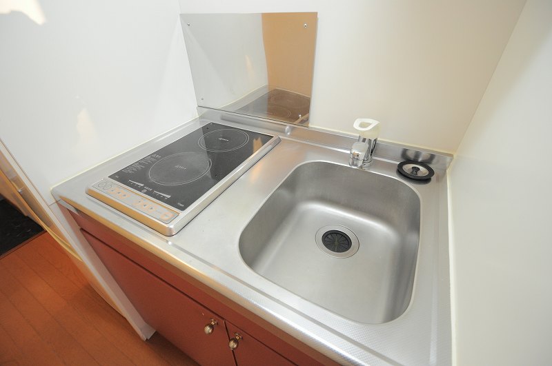 レオパレスルサルカ キッチン