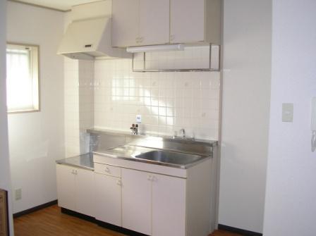 ハイツスリ－エイト キッチン